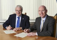 LifeScan Scotland Ltd and University of the Highlands and Islands sign partnership agreement
