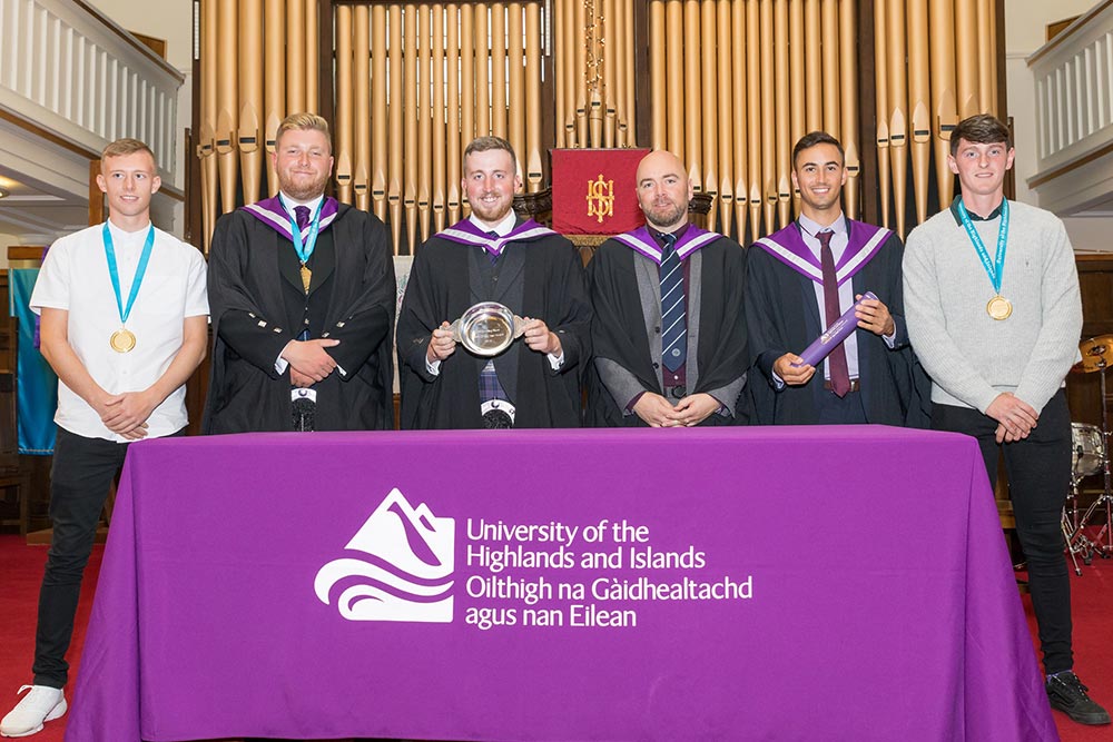 The first group of students graduated from the university’s professional golf BA (Hons) degree at North Highland College UHI’s ceremony in Thurso.