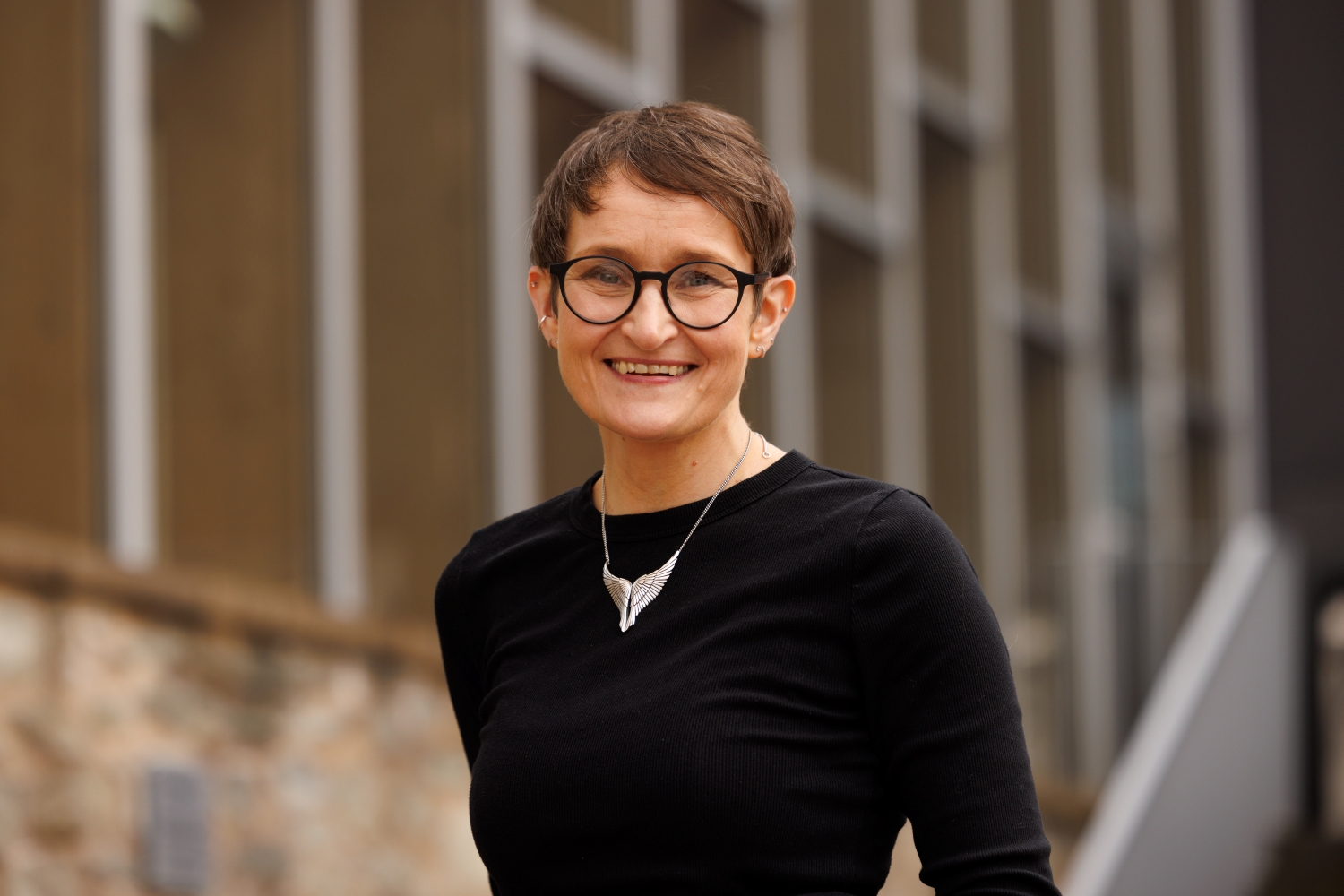 Dr Beth Mouat