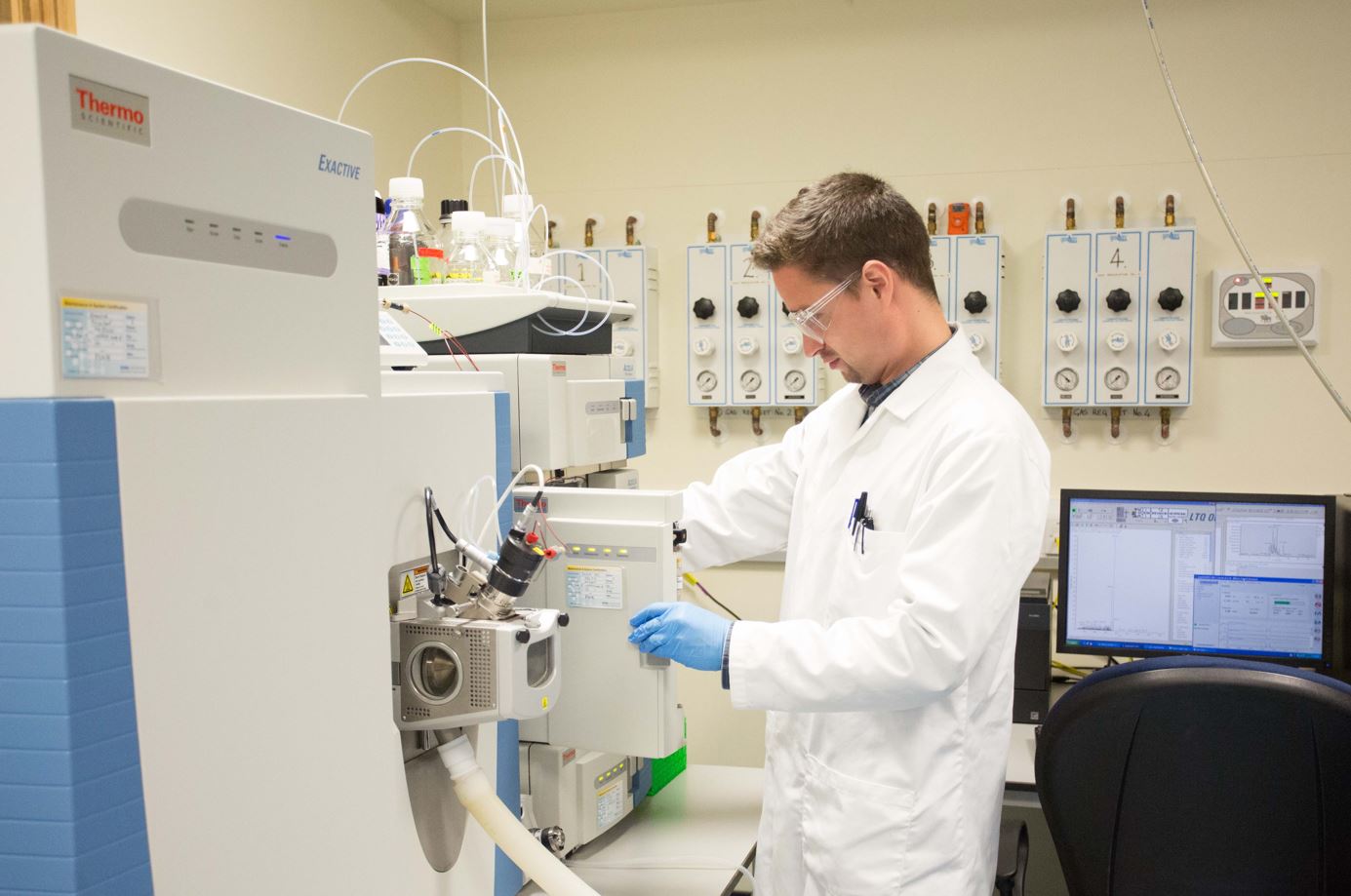 UHI secures funding to enhance lab equipment