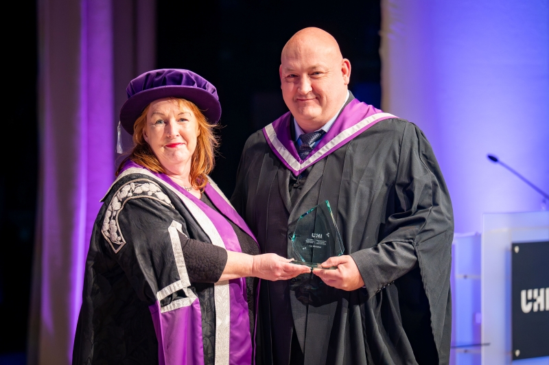 Lee Whittaker, recipient of The Chancellor’s Nursing Award, with Vicki Nairn Lee Whittaker, recipient of The Chancellor’s Nursing Award, with Vicki Nairn