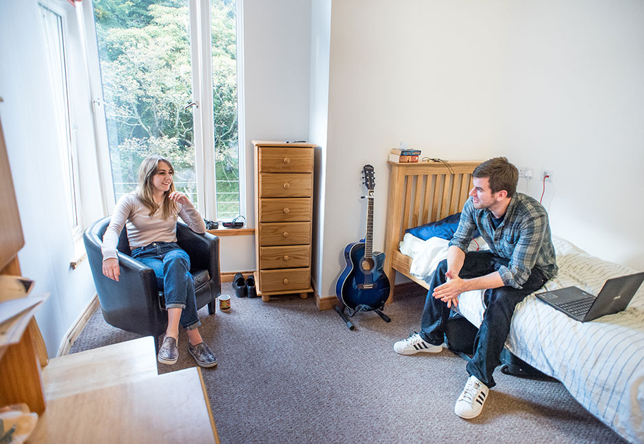 Students in bedroon accommodation
